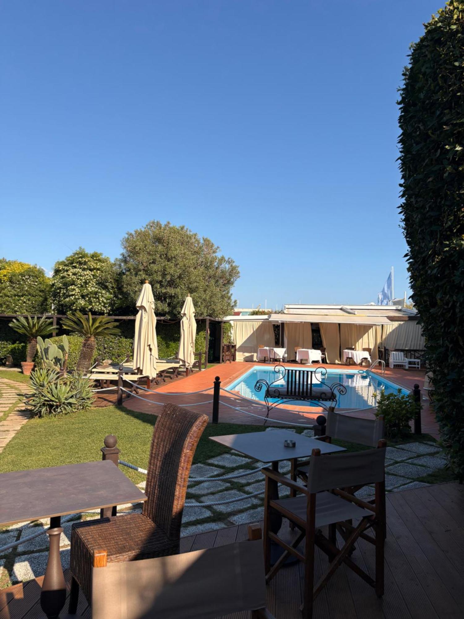 Hotel Atlantic Marina Di Carrara Luaran gambar