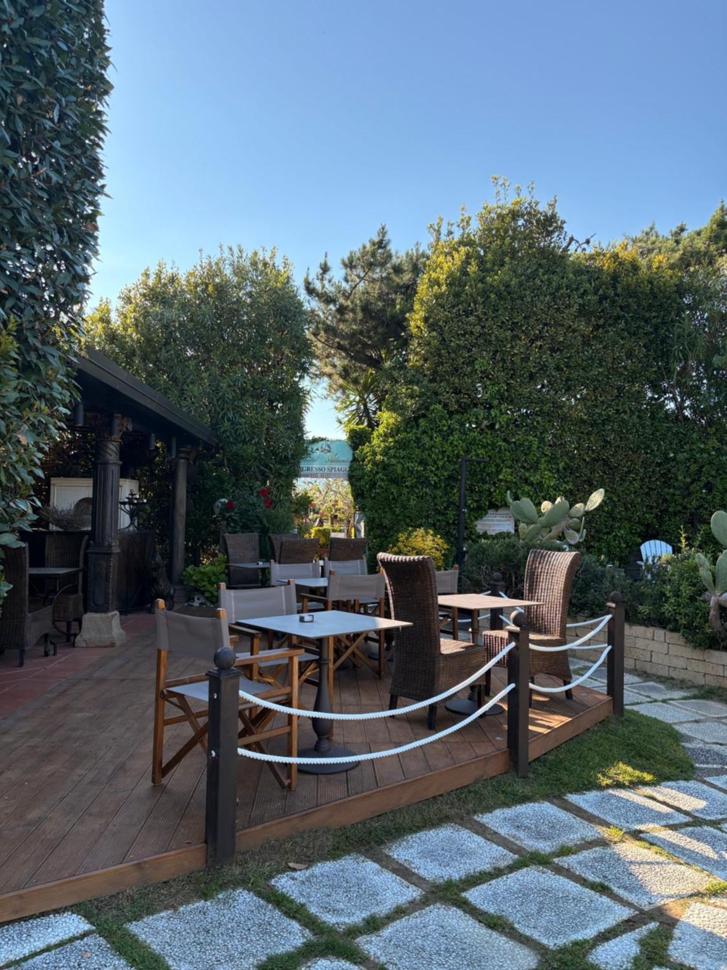 Hotel Atlantic Marina Di Carrara Luaran gambar