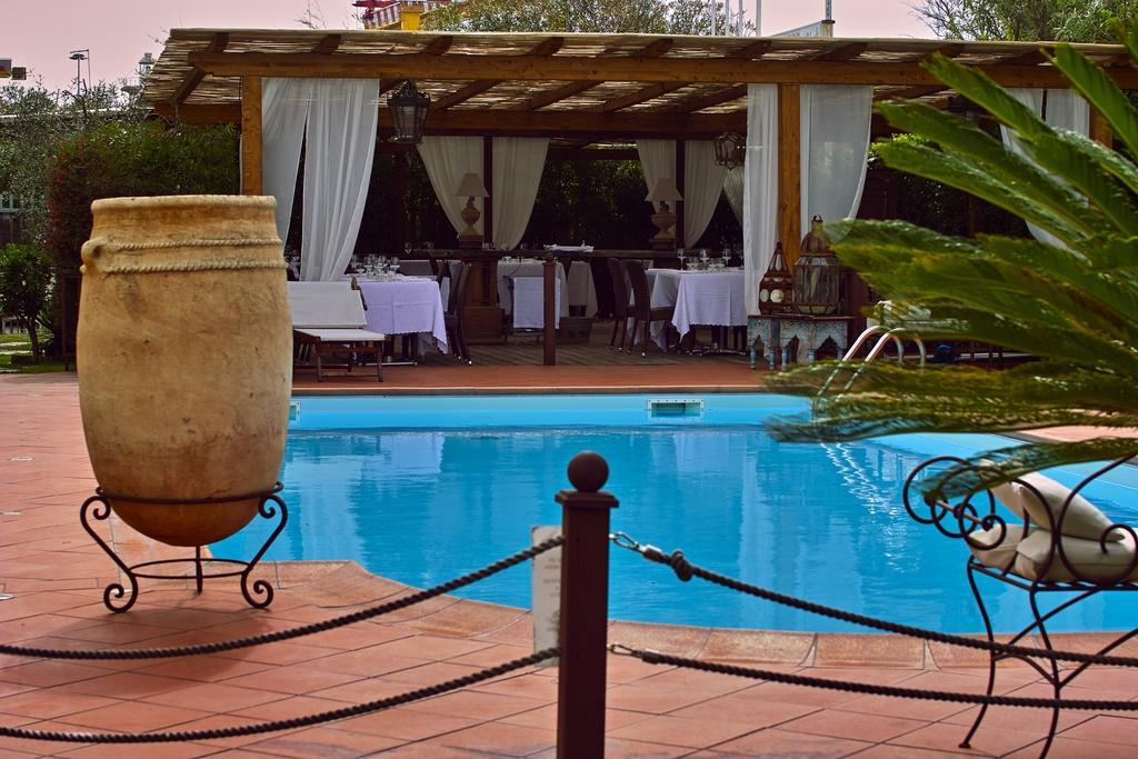 Hotel Atlantic Marina Di Carrara Luaran gambar