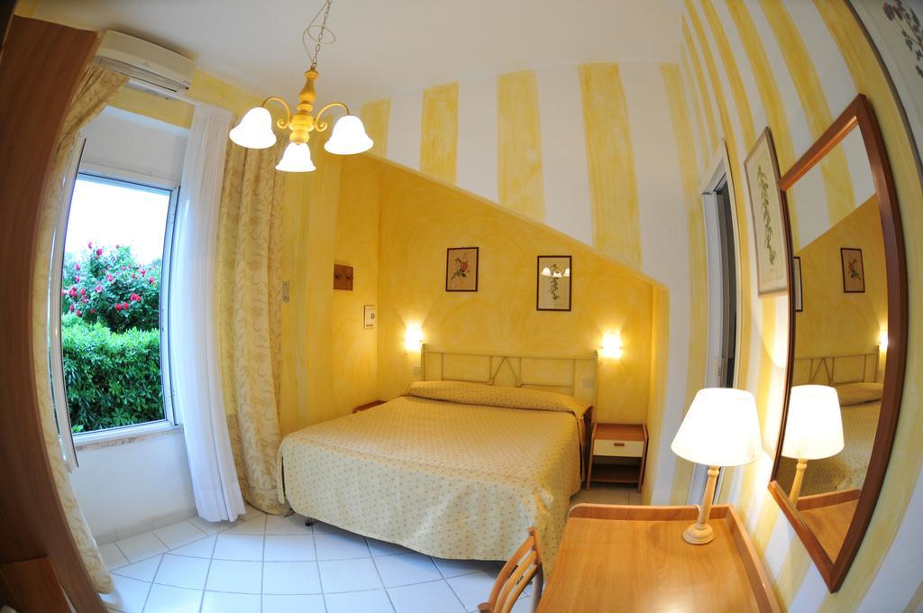 Hotel Atlantic Marina Di Carrara Bilik gambar